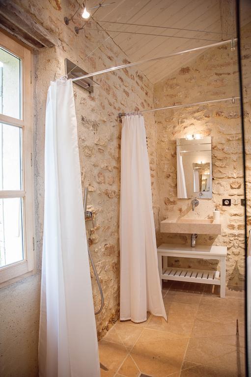Les Champs De Provence Bed & Breakfast La Baume-de-Transit Екстериор снимка